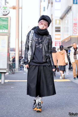 tokyo-fashion:  Uri on the street in Harajuku with pastel hair.