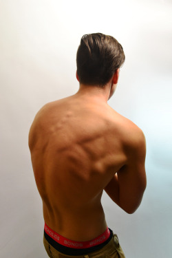 theartistwithacamera:  Liam’s back.