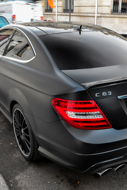 Billionaires Road
