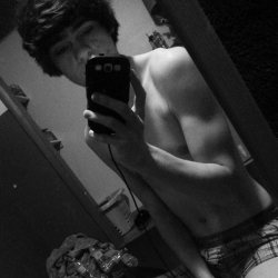 joeybowie:  Levi Clinton