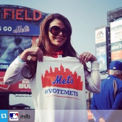 mets:  #Repost from @mlb  Paula Abdul is in the #ASG spirit.