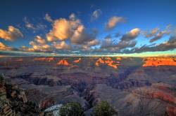 naturalsceneries:  Sunset over the Grand Canyon via chairmanxiao
