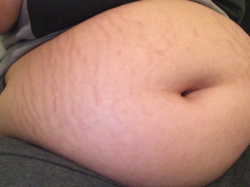 akemicakes:  Belly button differences.. full, kinda stuffed, super stuffed. 