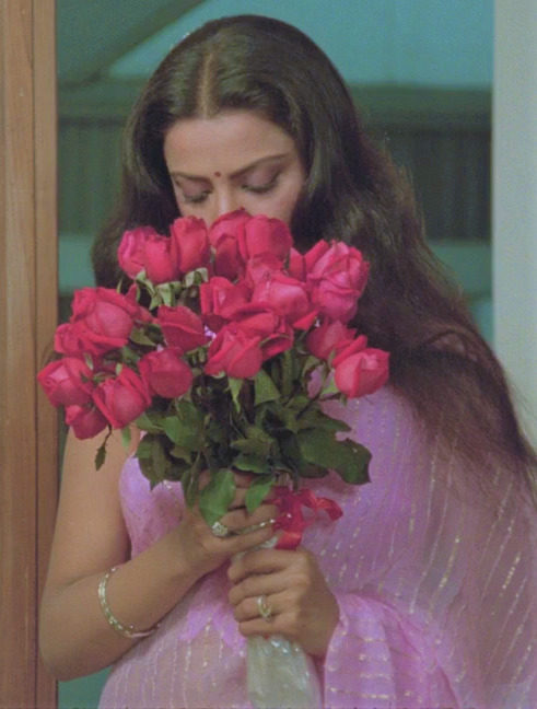 aloneandforsakenbyfateandbyman:Rekha in Silsila (1981)