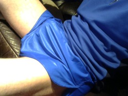 hellokrieke007:  blue sprinter shorts fun to run