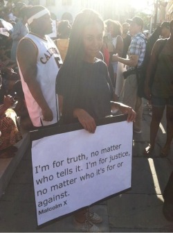 sunnylay2:dreatoodope: Solange Knowles supporting Trayvon Martin