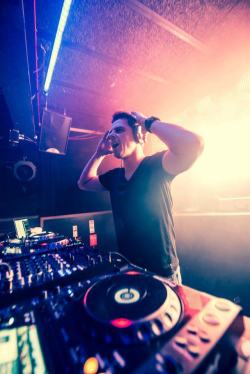 trancehead-favian:  Markus Schulz the Unicorn Slayer!!!!