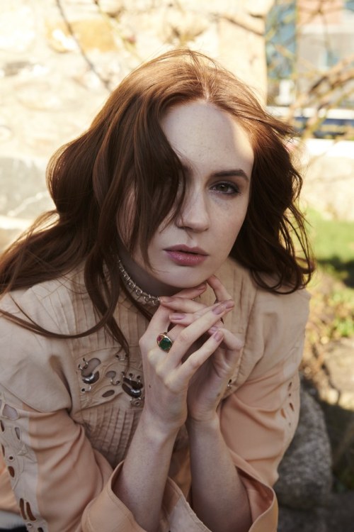 oscarhmtech:Karen Gillan