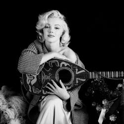 onlyoldphotography:  Milton Greene: Marilyn Monroe with mandolin.