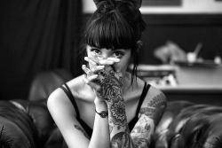 irony-ofyourperfection:  Hannah Snowdon (not my photos)