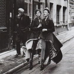 detournementsmineurs:“Folies Bergères” de Peter Lindbergh