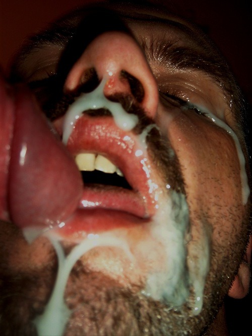 humplex:  Guys who love sperm facials. :) 