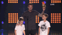 chrihyonce:  nickelodeon:  David Beckham and his sons get GOLD