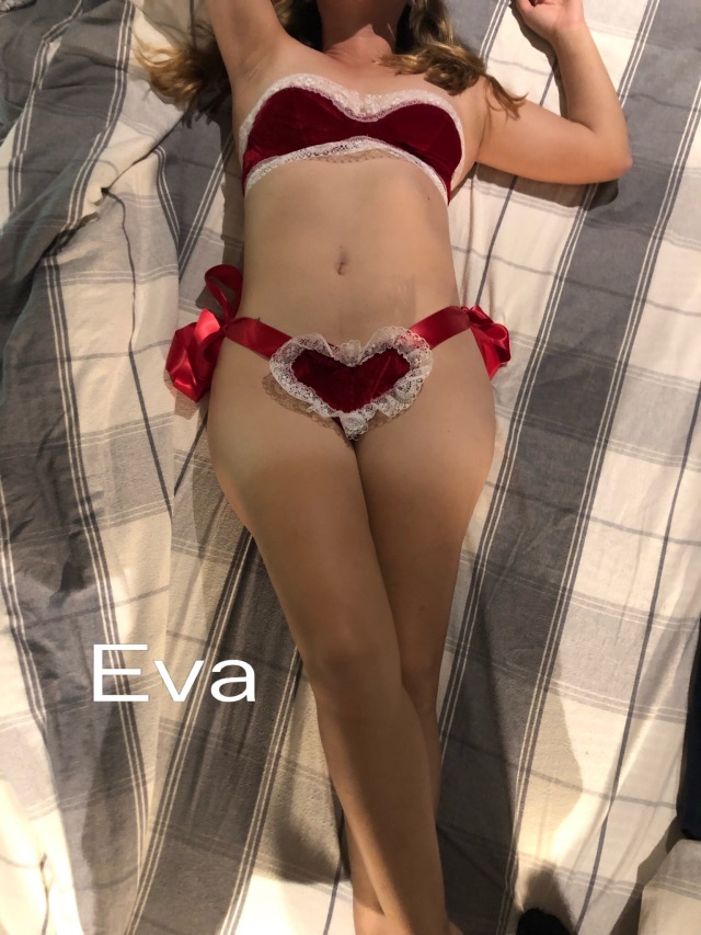 evahousewife:Christmas promo in Onlyfans 50% off!OnlyFans