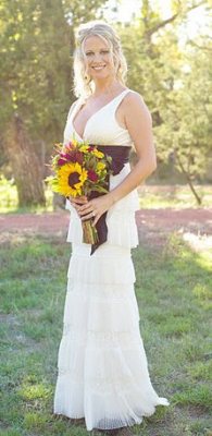 unblurredfor2or5minutes:  hot-exposed-blog:  A real hot bride