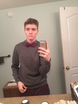 dappertomboy:  Carleigh, gender neutral, obviously gay, 21, fitness,
