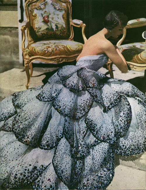 lelaid:Christian Dior gown by Horst P. Horst for Vogue, 1949