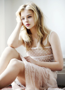 chloemoretzdaily:  Chloë Moretz photographed for Marie Claire March,