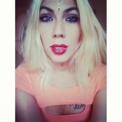 #Selfie #Blonde #Sexy #Cute #Girl #Bindi #PinUp #MAC #MakeUp