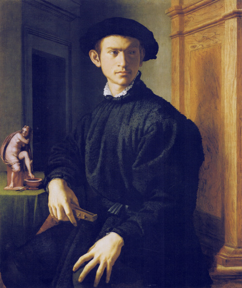 history-of-fashion:  1530-1540 Agnolo Bronzino   - Portrait of