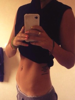 lezobey:  lesbian blog ♀ 