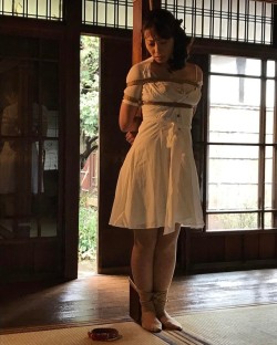 japanesebdsmofficial:  Shibari&Photo Naka AkiraModel Momose