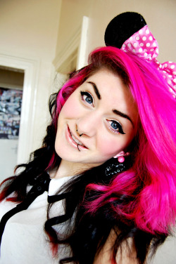 purrfects:  http://we-were-only-trying-to-drown-hur.tumblr.com/