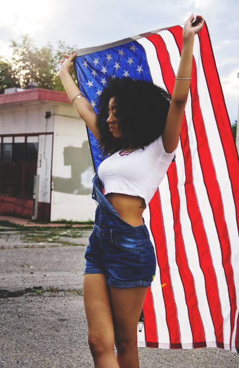 blackgirlsrpretty2:  SPOTLIGHT: http://nzurianne.tumblr.com/ 