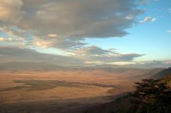 thedigitalmoon:  Sunset over Ngorongoro Crater in Tanzana, from