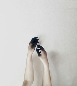 conglobar:  Pale on We Heart It - http://weheartit.com/s/IYrB4Qaj