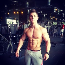 sexy-lads:  Shirtless Victor Korchemniy standing in gym