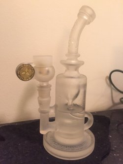 head-shop-haze:  This piece makes me wanna weep tears of joy