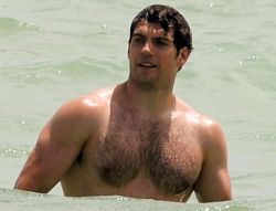 celebrityboyfriend: Henry Cavill & his SUPER Bod at Miami