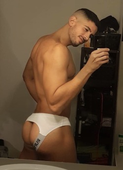 twitter: GayBareback1