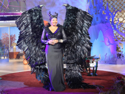 watermelonmami:  soph-okonedo: Queen Latifah in her Maleficent