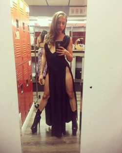 stripper-locker-room:  https://www.instagram.com/delilah_954/