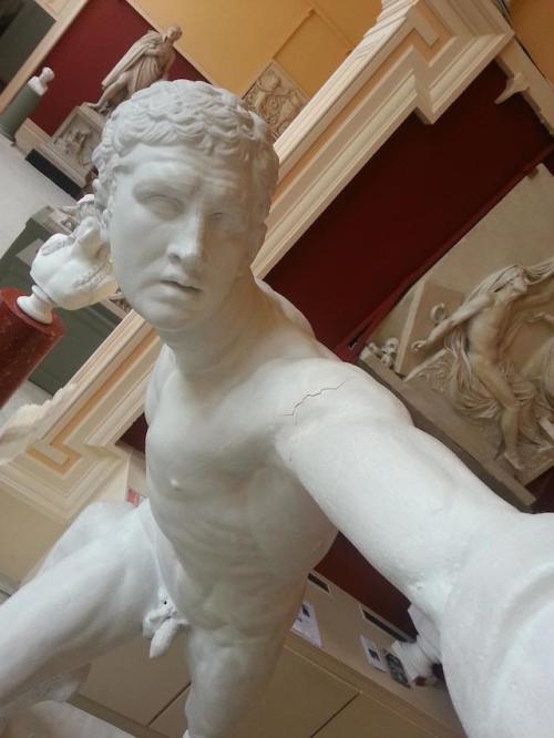 asylum-art:  This Guy Set Up His Camera To Make it Look Like Statues TakingÂ Selfies On a recent trip to the Crawford Art Gallery in Cork, Ireland, reddit user Jazsus_ur_lookin_well came up with a fun photo series by setting up his camera to make it look