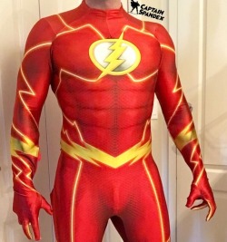 captnspandex:  My Flash suit, in a pic from the vault… #captnspandex