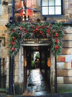 bonitavista:  Edinburgh, Scotland photo via gugliemina 