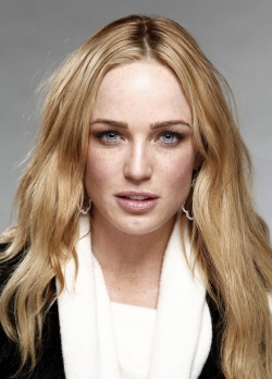 o-sole-o-mio-2: Ultra-hotz … Caity Lotz … omfg