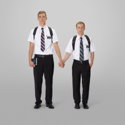 aitormento:  “Posiciones del misionero mormón” - Neil Dacosta