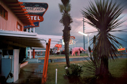 20aliens: Entrance to the Desert Isle Hotel. 1982Harry Gruyaert