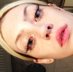 girlnah:  Stupide femme