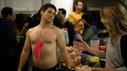 pacodestroyer:  youngbeerbellies:  Adam Devine   I love this