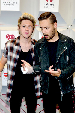 mr-styles:   One Direction attend the 2014 iHeartRadio Music