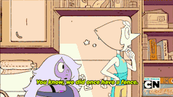 queenbean03:  doafhat:  Dat continuity.  Amethyst didn’t commit