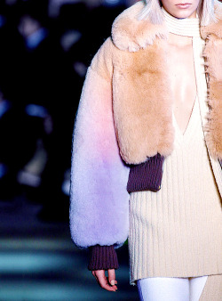 abigaildonaldson:  Dreamy dip-dyed shearling jacket at Marc Jacobs