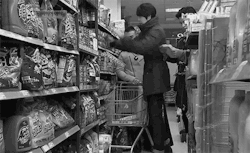 orangetarts:  Why we do not take Kim Woobin to the grocery store