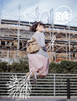 jeou:  漂浮少女, flying girl