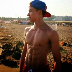 excitingzone:  +18 INSTAGRAM